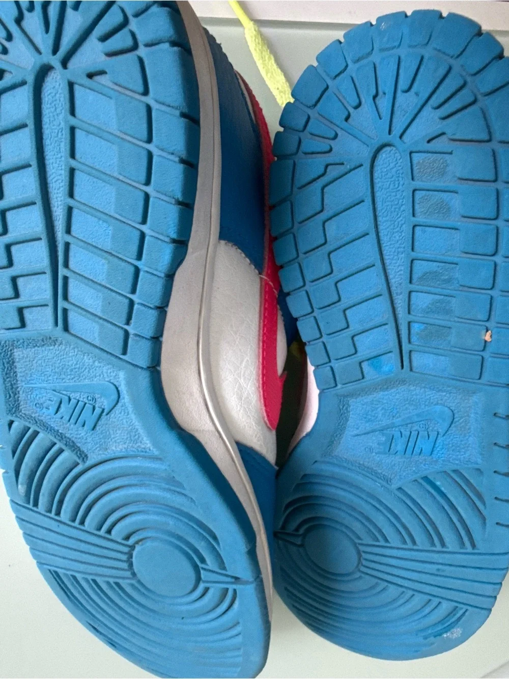 Nike Kids Low-Top Boots in Blue, White, Pink & Neon Yellow